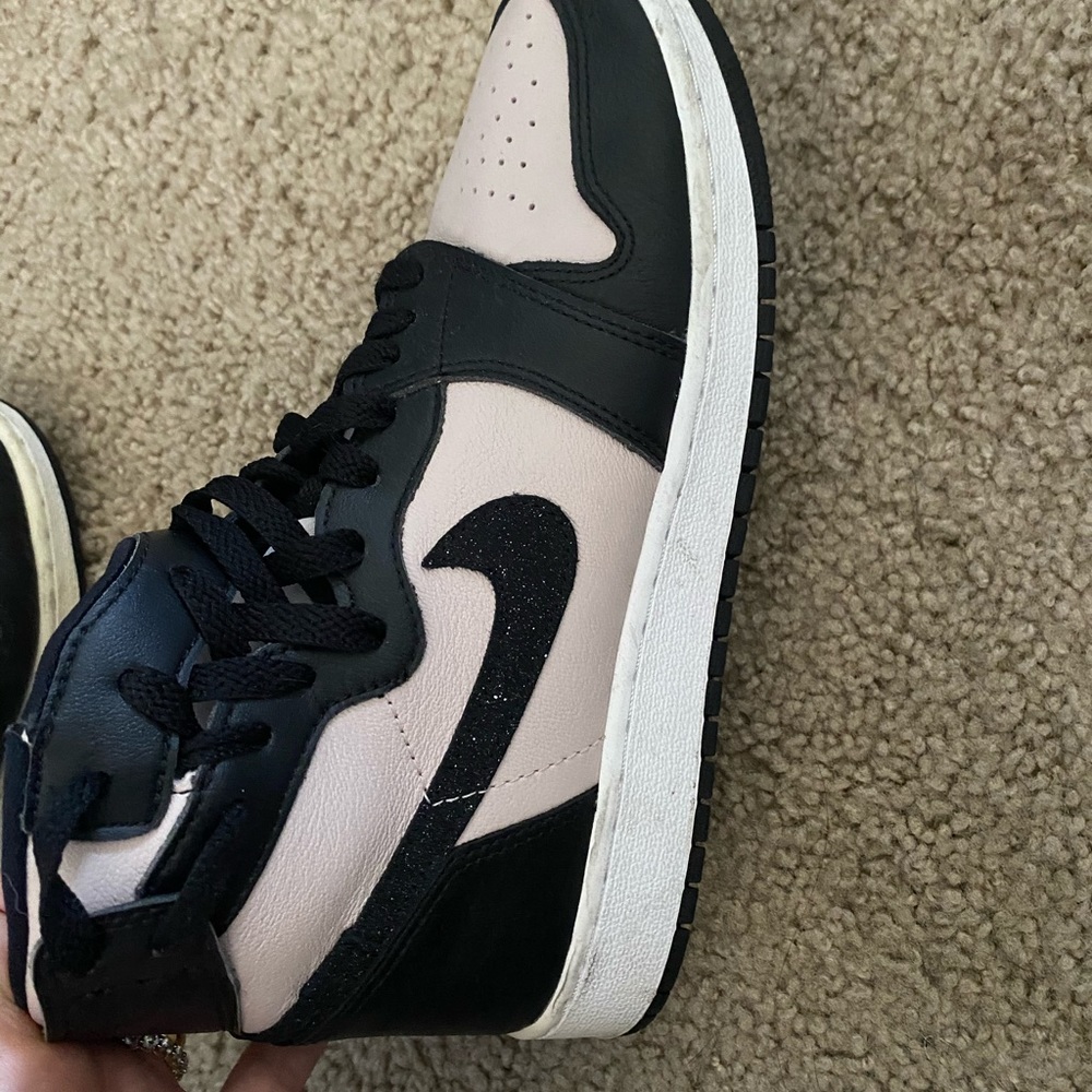 Air jordans pink and black